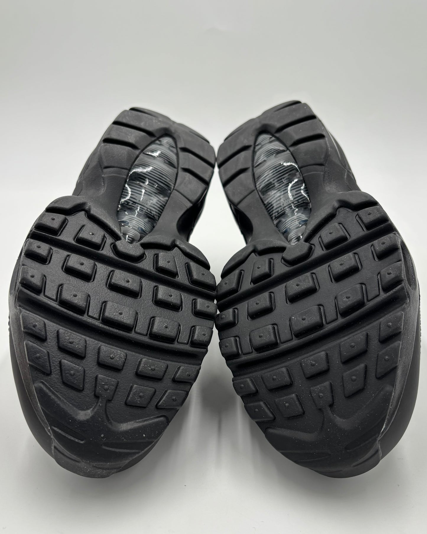 Nike Air Max 95 Triple Black (42 EU / 7.5 UK)