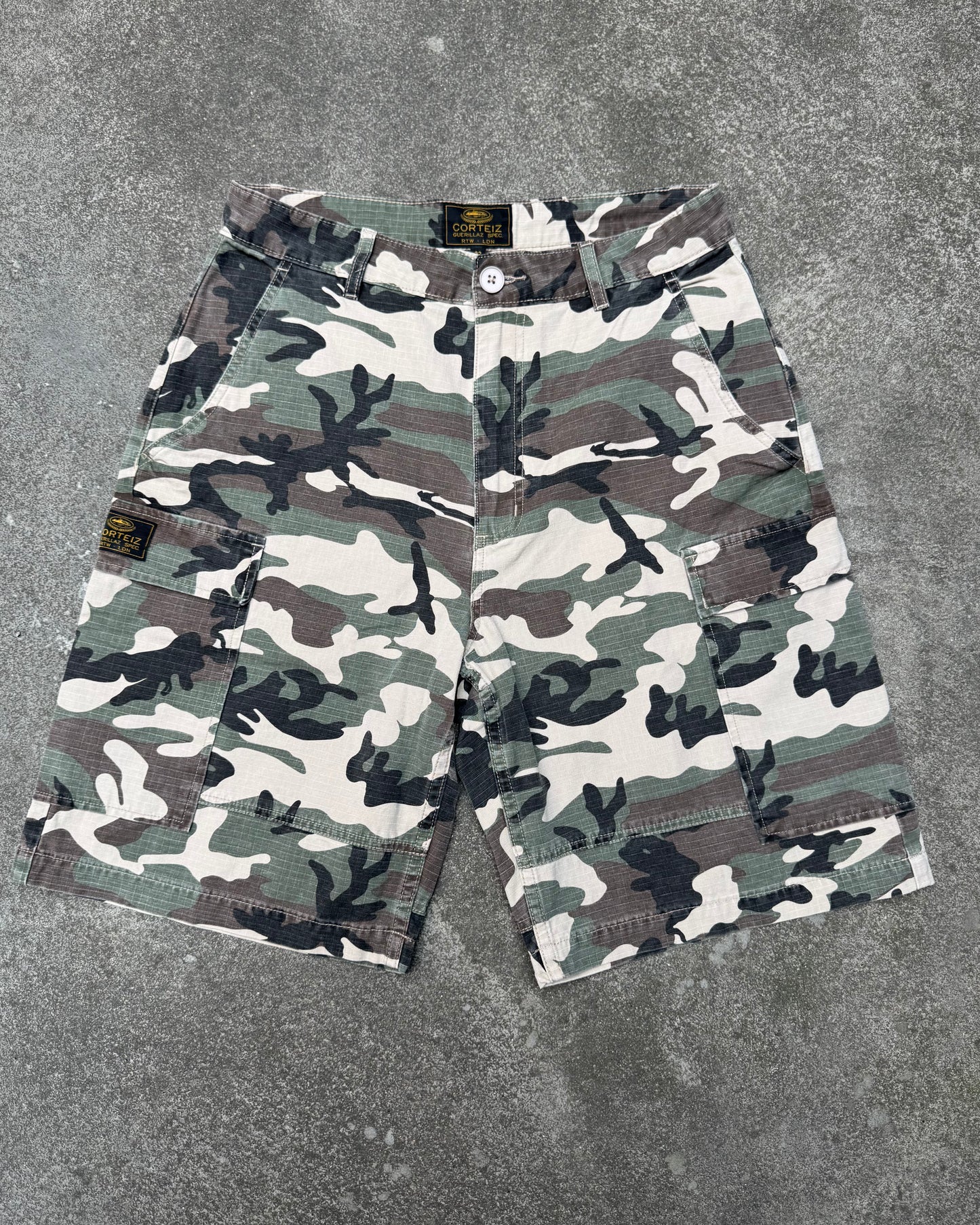 Corteiz Guerrilaz Cargo Short Camo (W32)