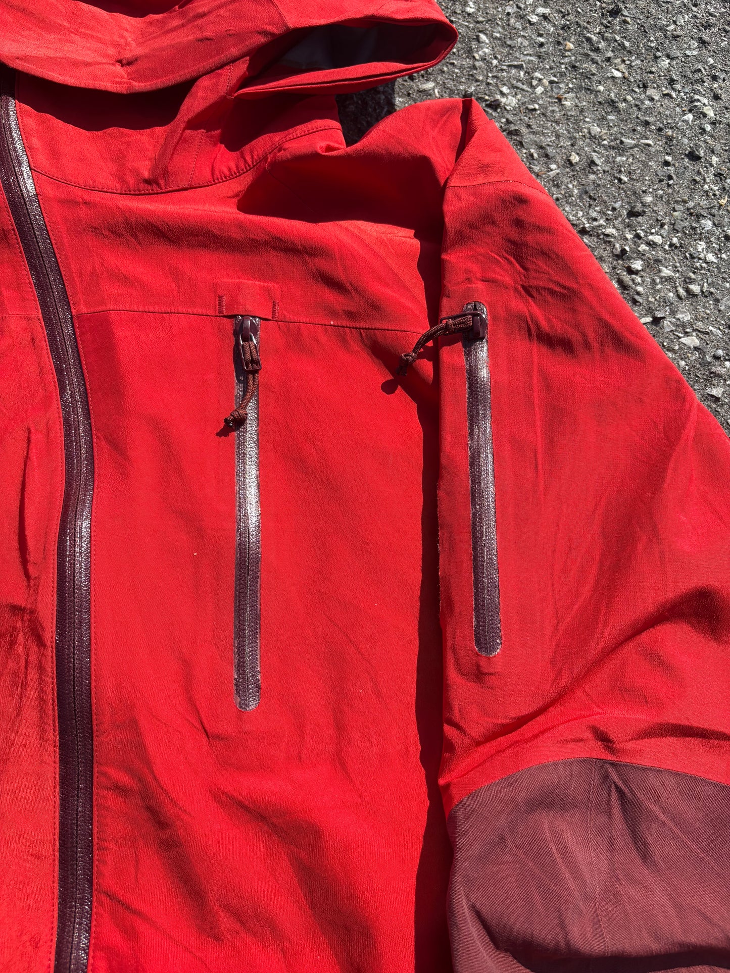 Arc'teryx Vintage Two-Tone Zip Up Gore-Tex Jacket (Large)
