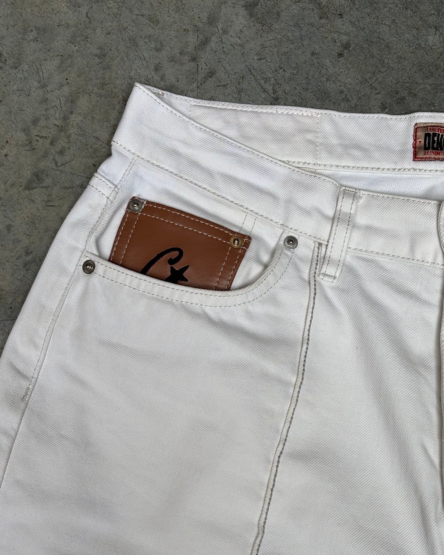 Corteiz Jorts C-Star White (W32)