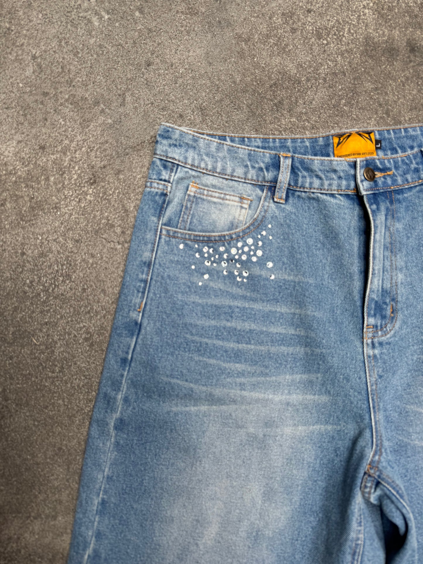 Side Art Denim Shorts (Large)