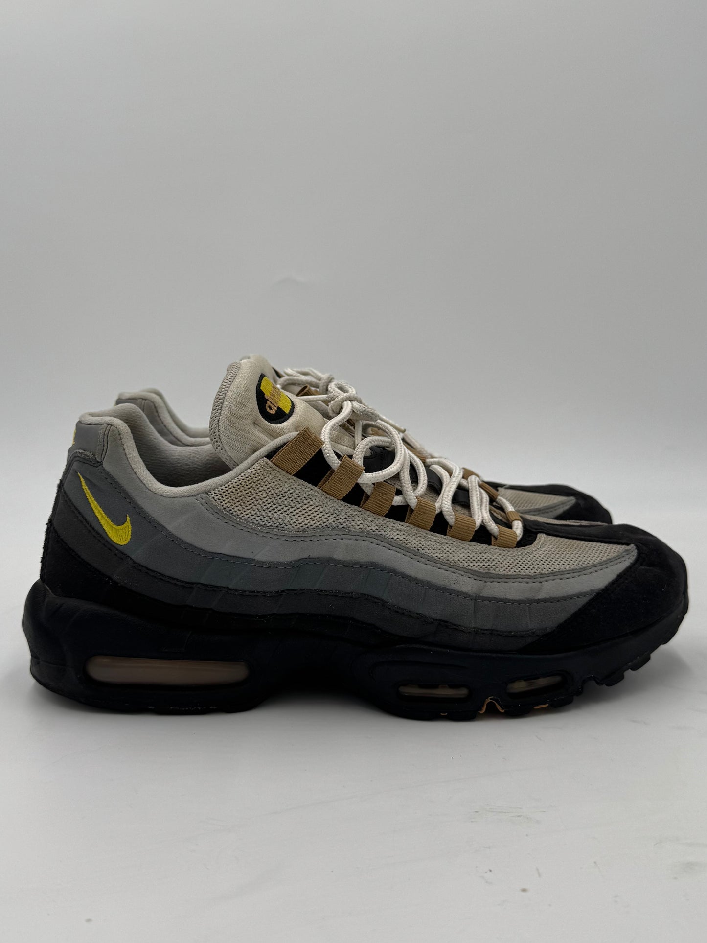 Nike Air Max 95 Icons Yellow Strike (45.5 EU / 10.5 UK)