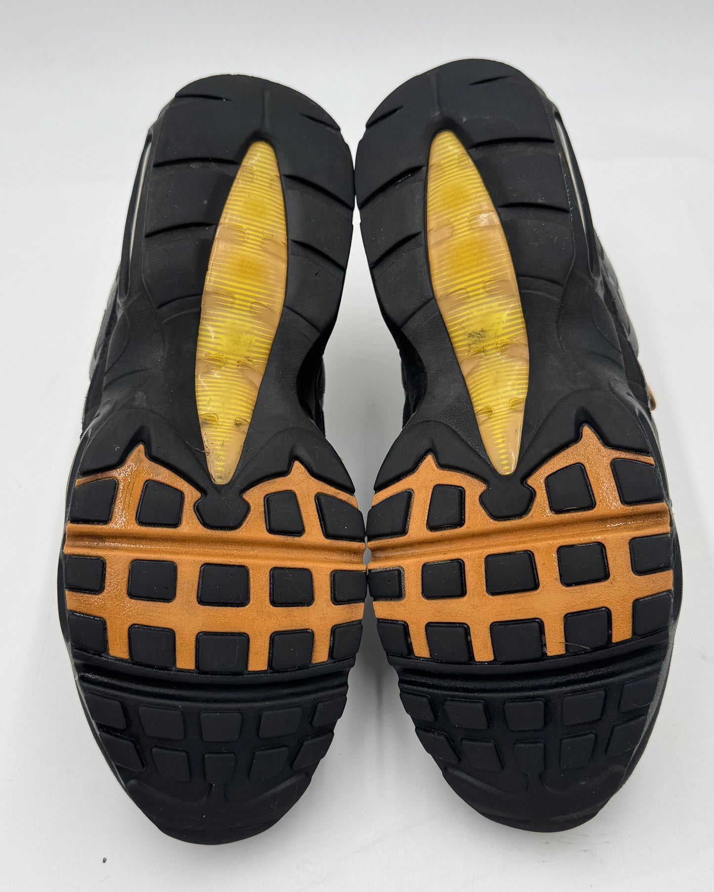 Nike Air Max 95 Icons Yellow Strike (45.5 EU / 10.5 UK)