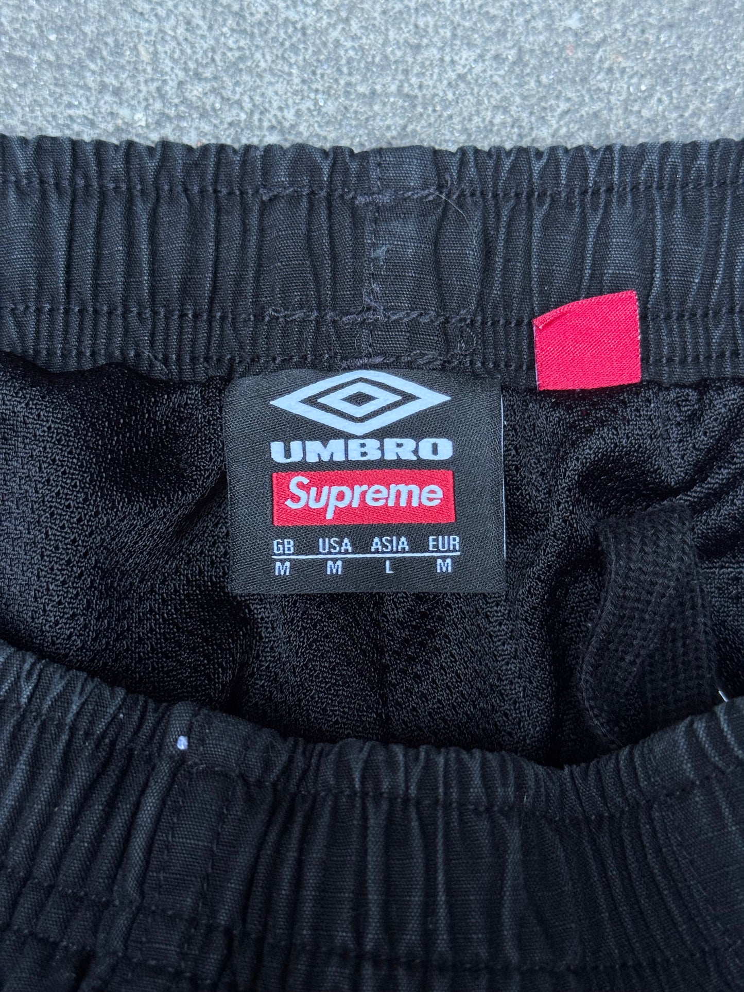 Track Pants Supreme x Umbro Black (Medium)