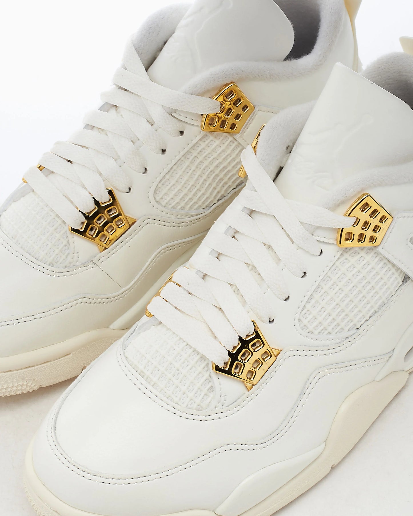 Air Jordan 4 Retro Metallic Gold