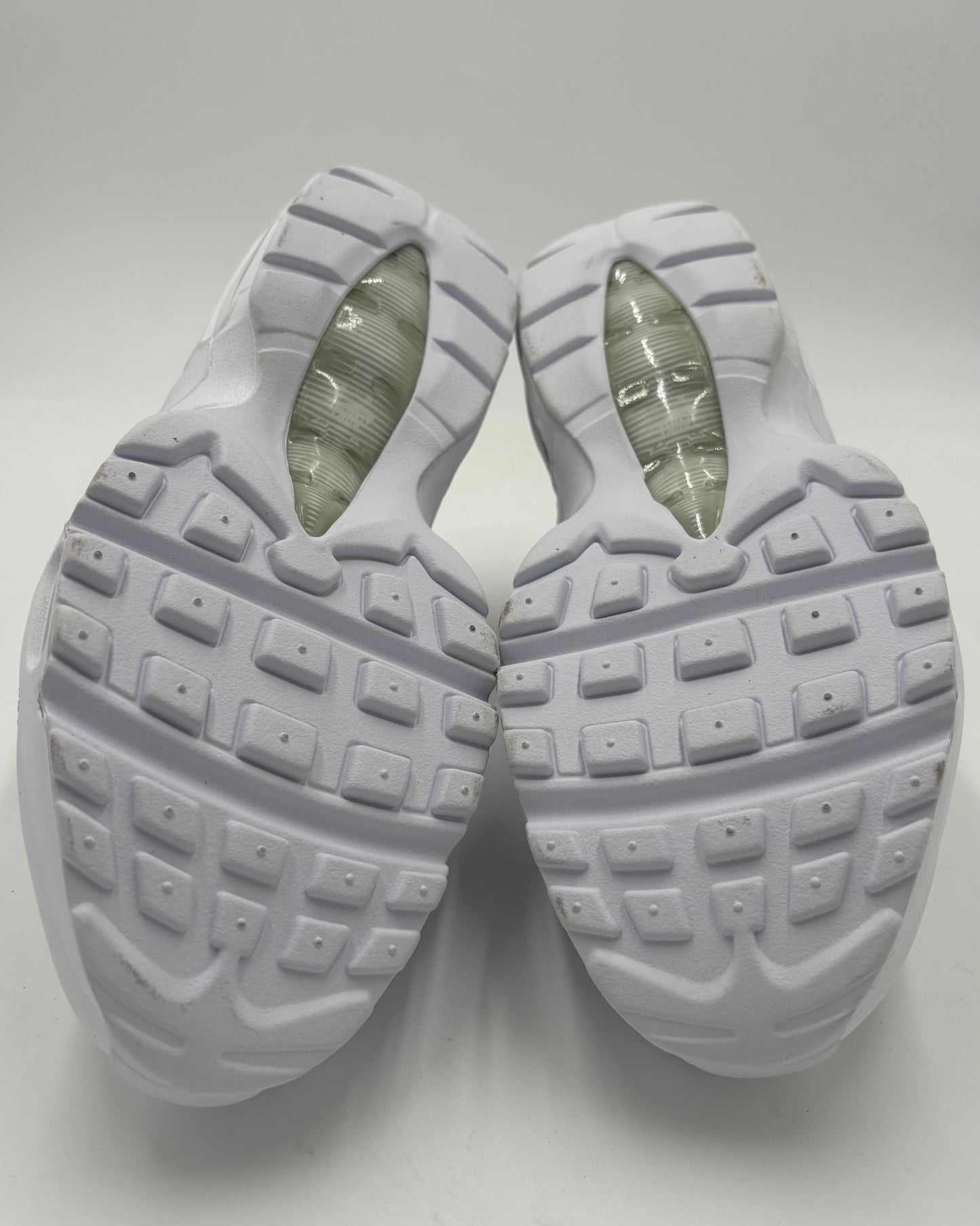 Nike Air Max 95 Essentials White (43 EU / 8.5 UK)