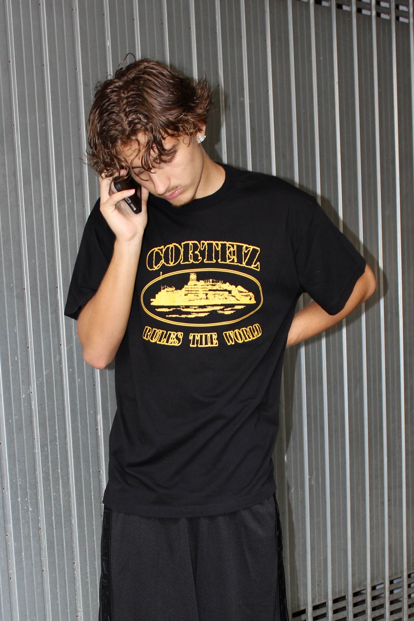 Corteiz OG Alcatraz Black/Yellow Tee (M)