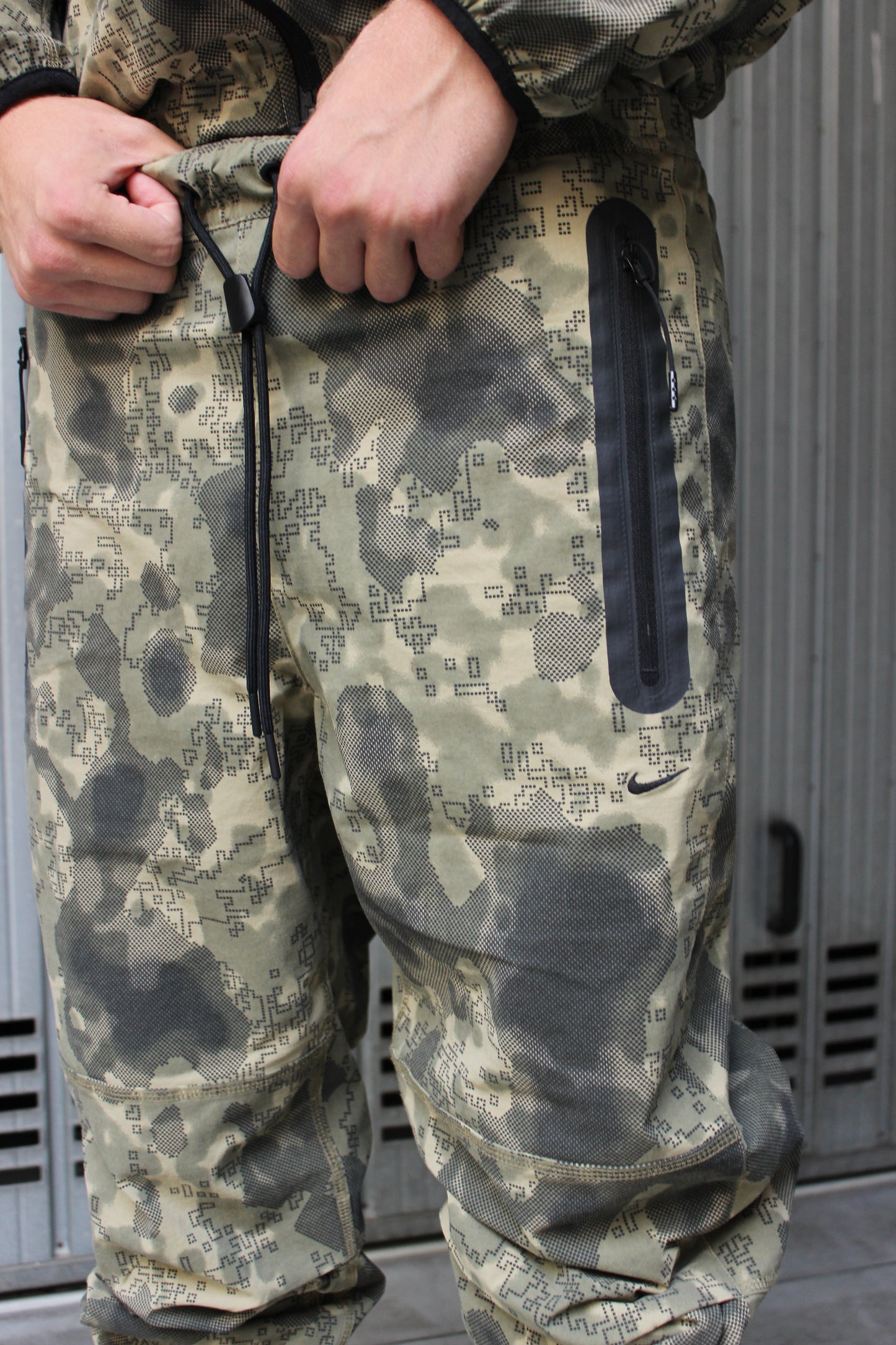Nike Tech Digital Camo Pants (S)