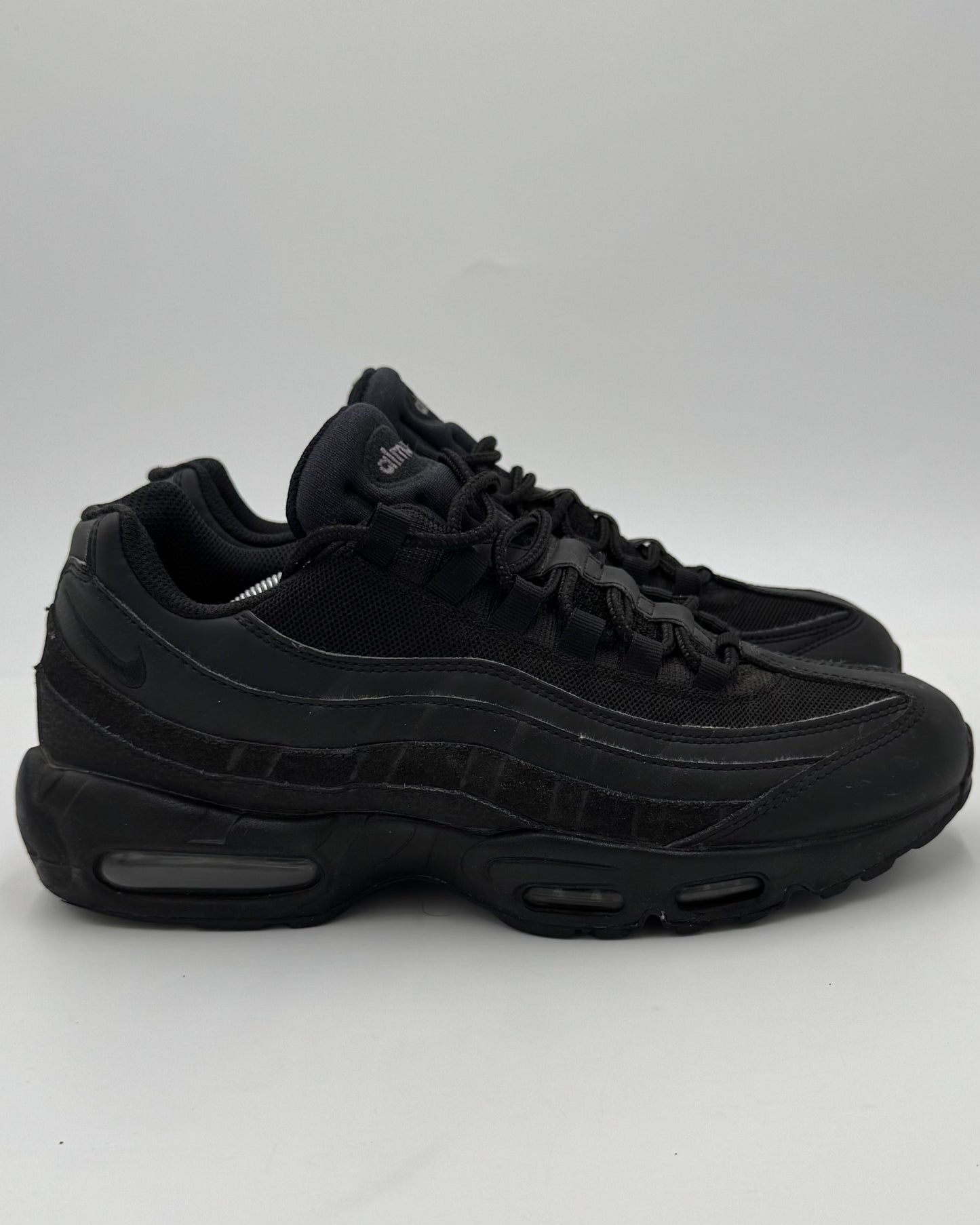 Nike Air Max 95 Triple Black (44 EU / 9 UK)