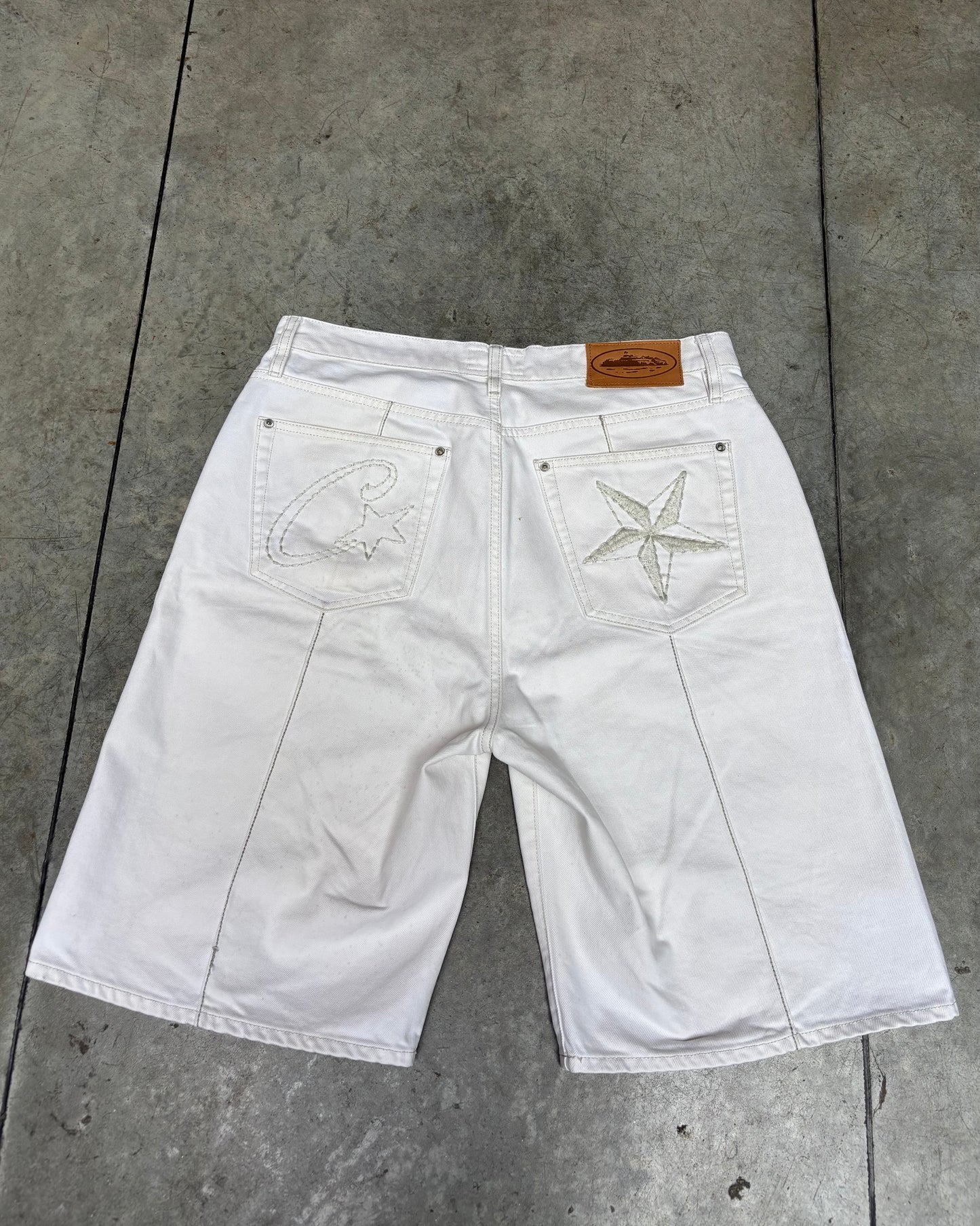 Corteiz Jorts C-Star White (W32)