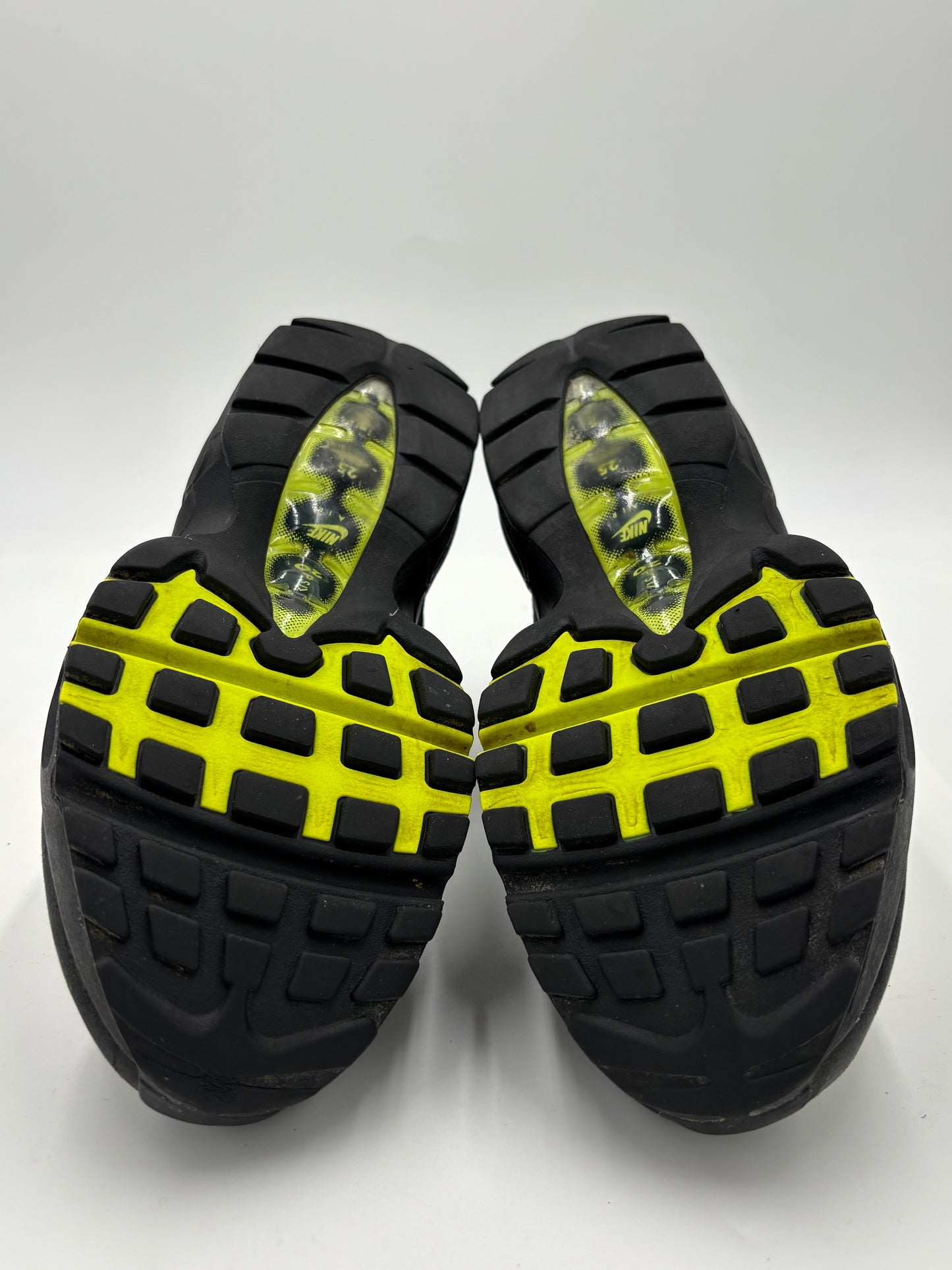 Nike Air Max 95 OG Neon 2020 (42 EU / 7.5 UK)