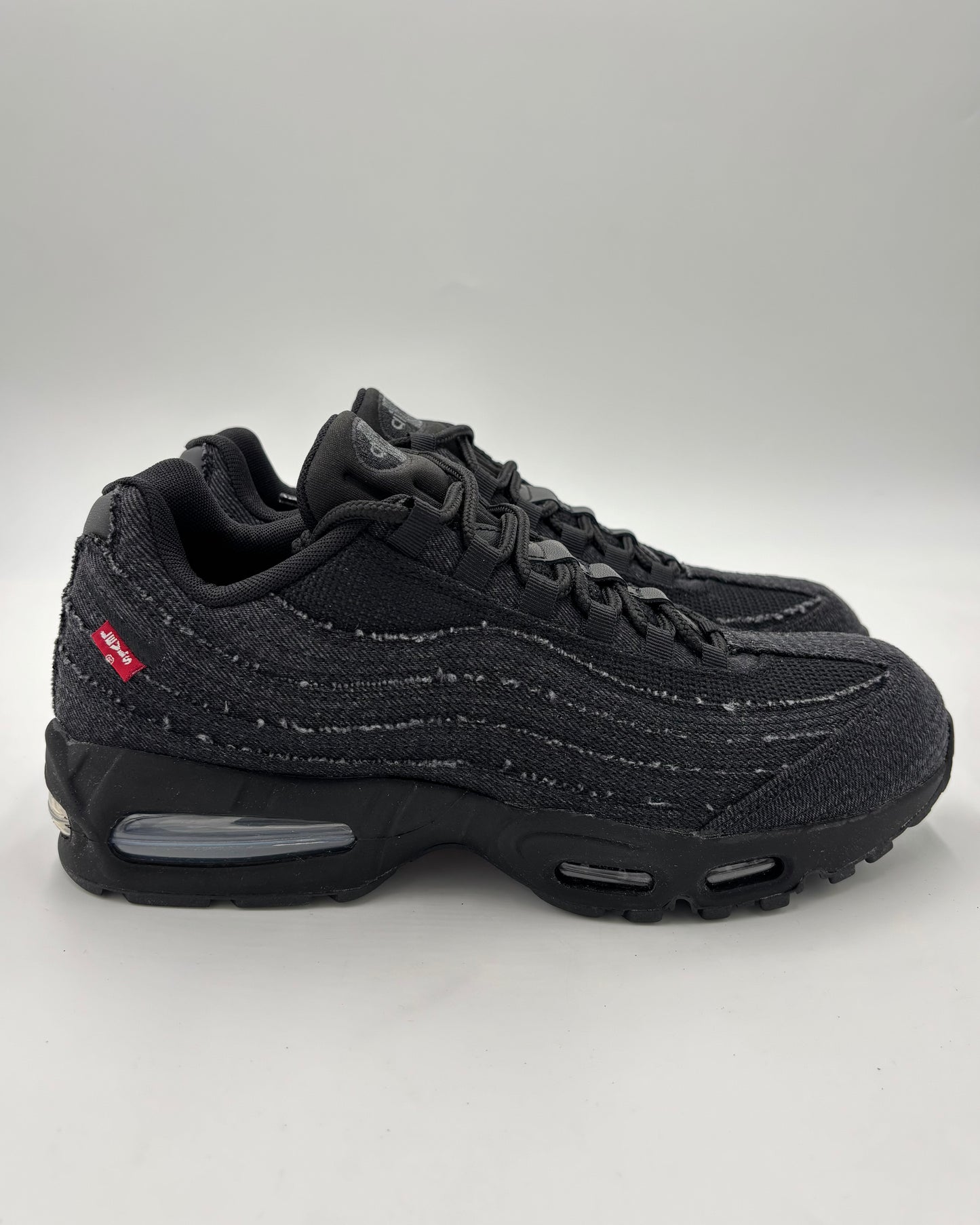 Nike Air Max 95 Levi's Black (44.5 EU / 9.5 UK)