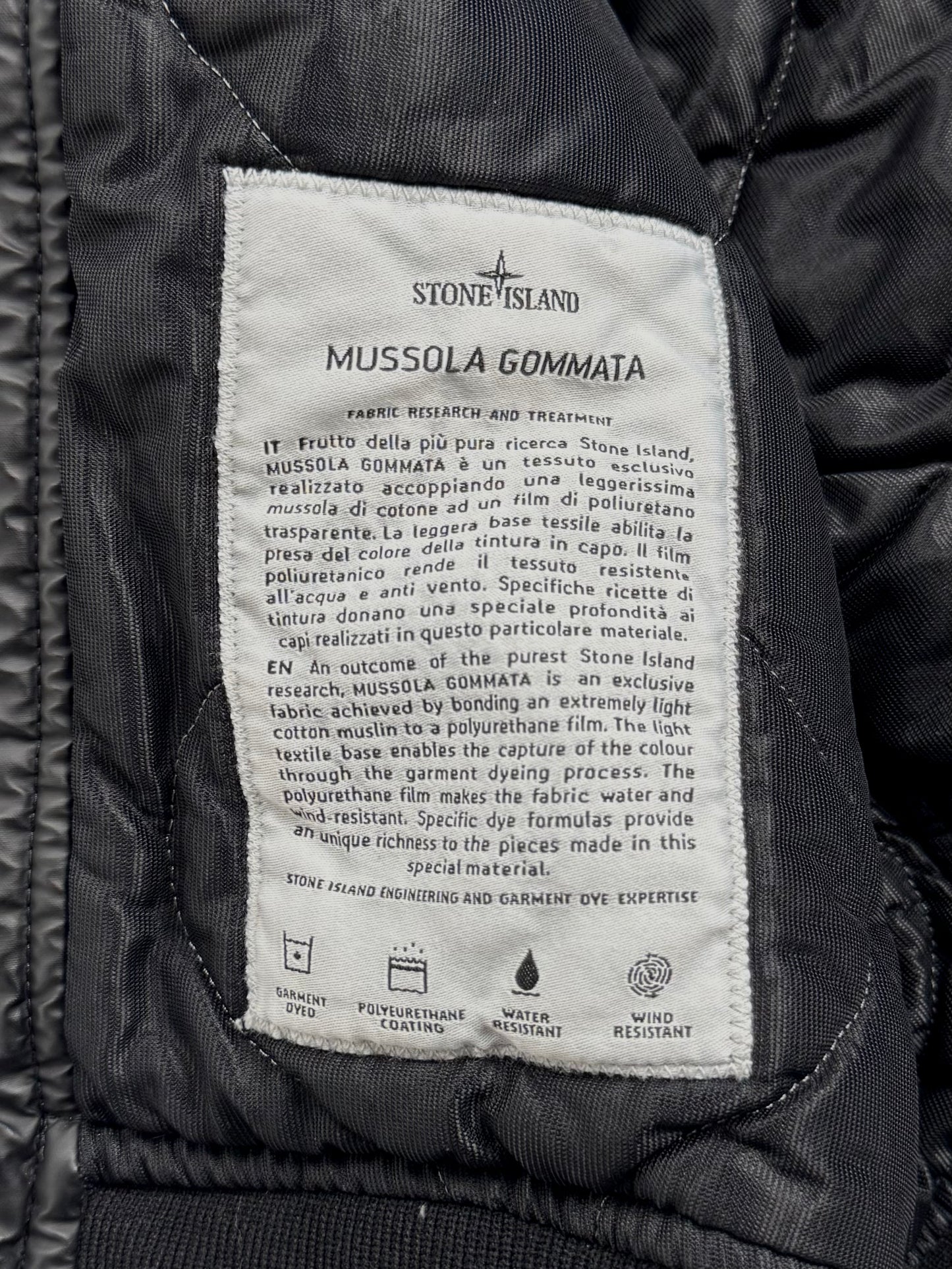 Stone Island Mussola Gommata Padded Black Jacket (Large)