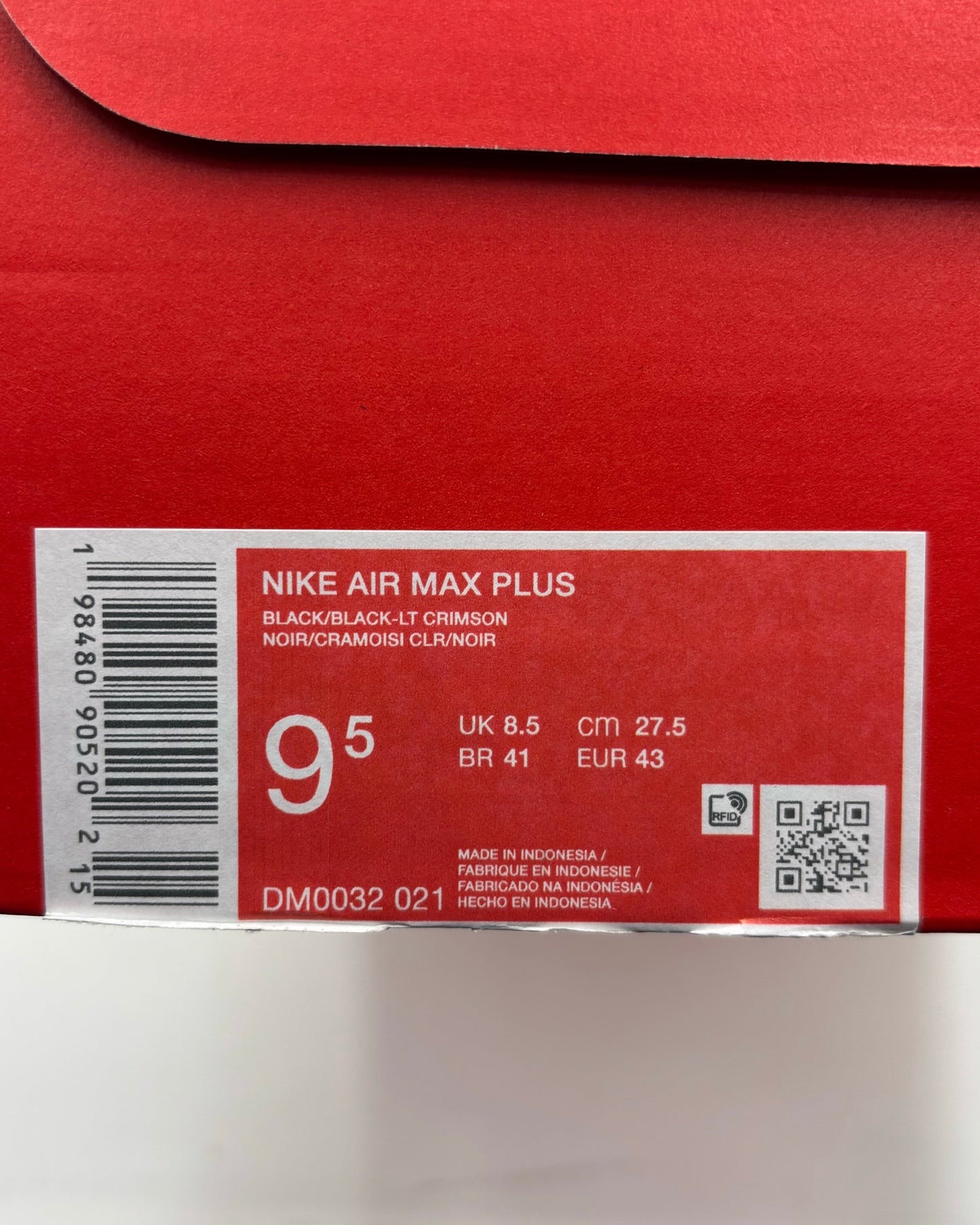 Nike Air Max Plus TN Black Red  (43 EU / 8.5 UK)