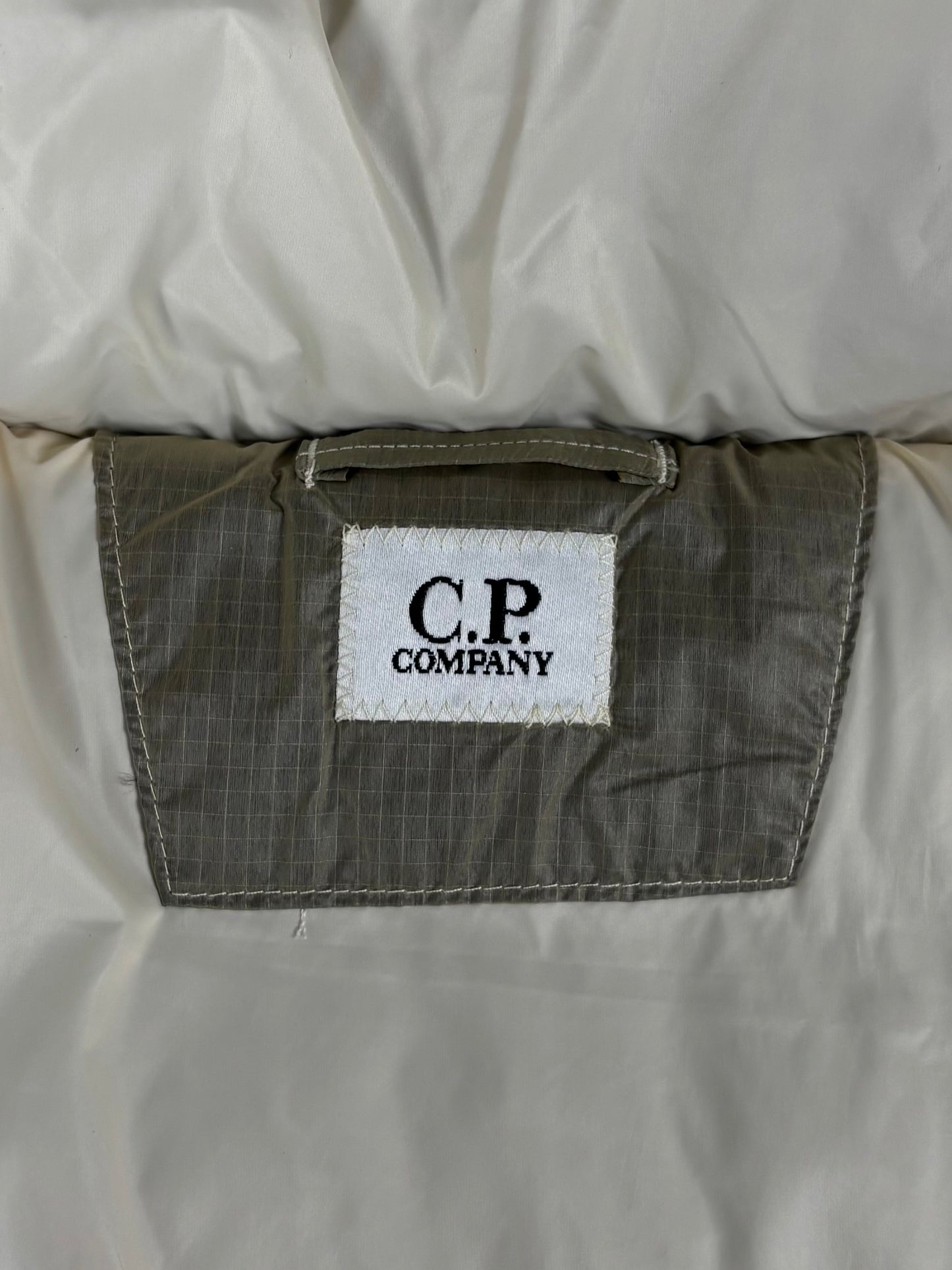 CP Company DD Shell Down Puffer Jacket Beige (Medium)