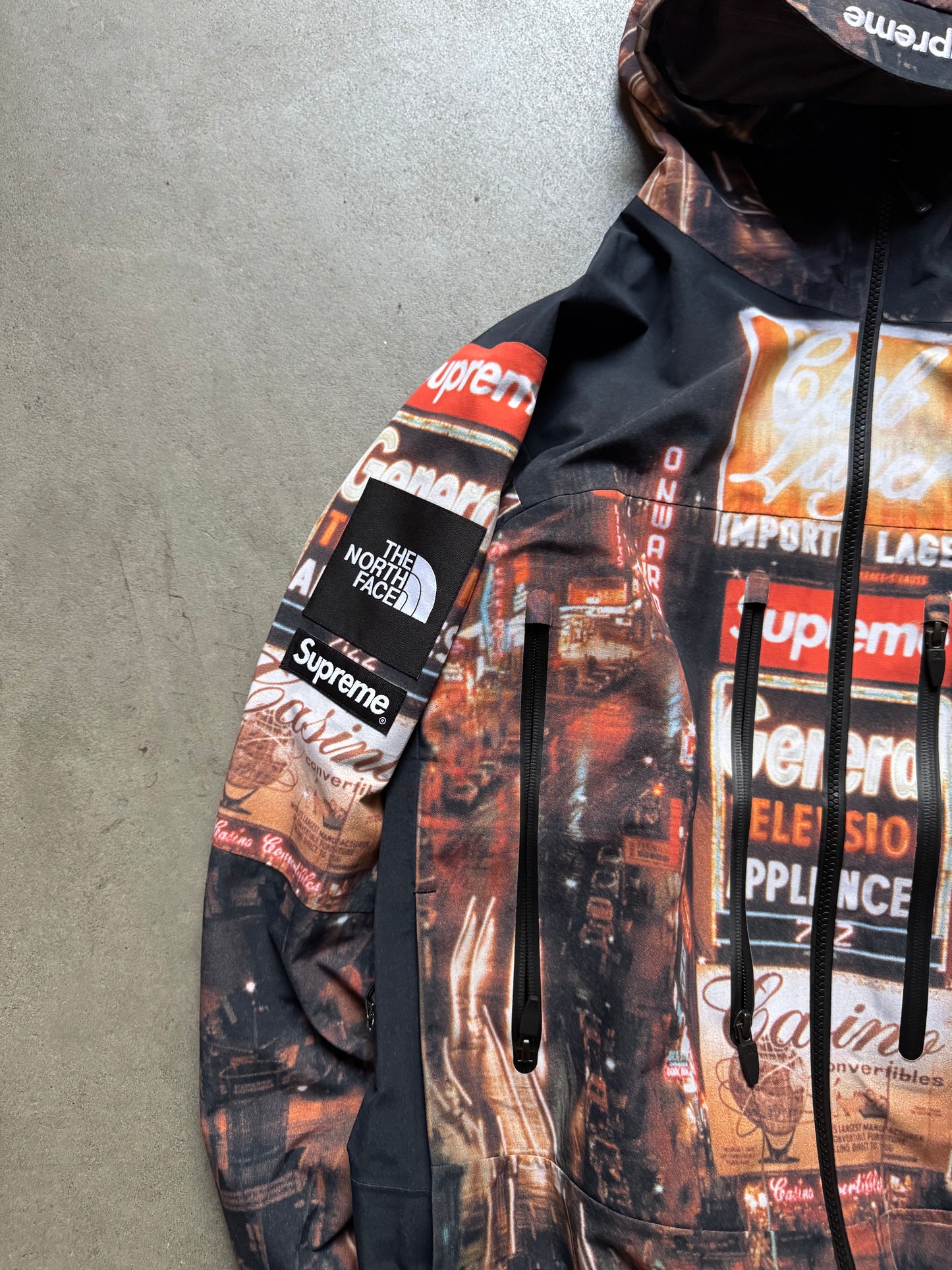 Supreme The North Face Shell Jacket Times Square (Medium)