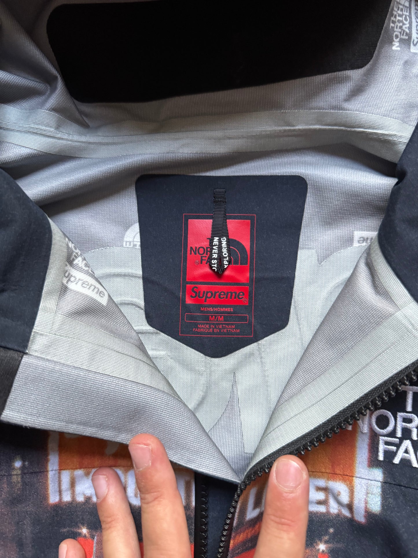 Supreme The North Face Shell Jacket Times Square (Medium)