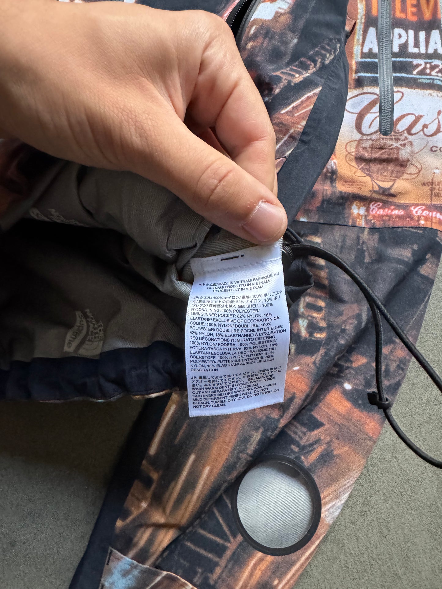 Supreme The North Face Shell Jacket Times Square (Medium)