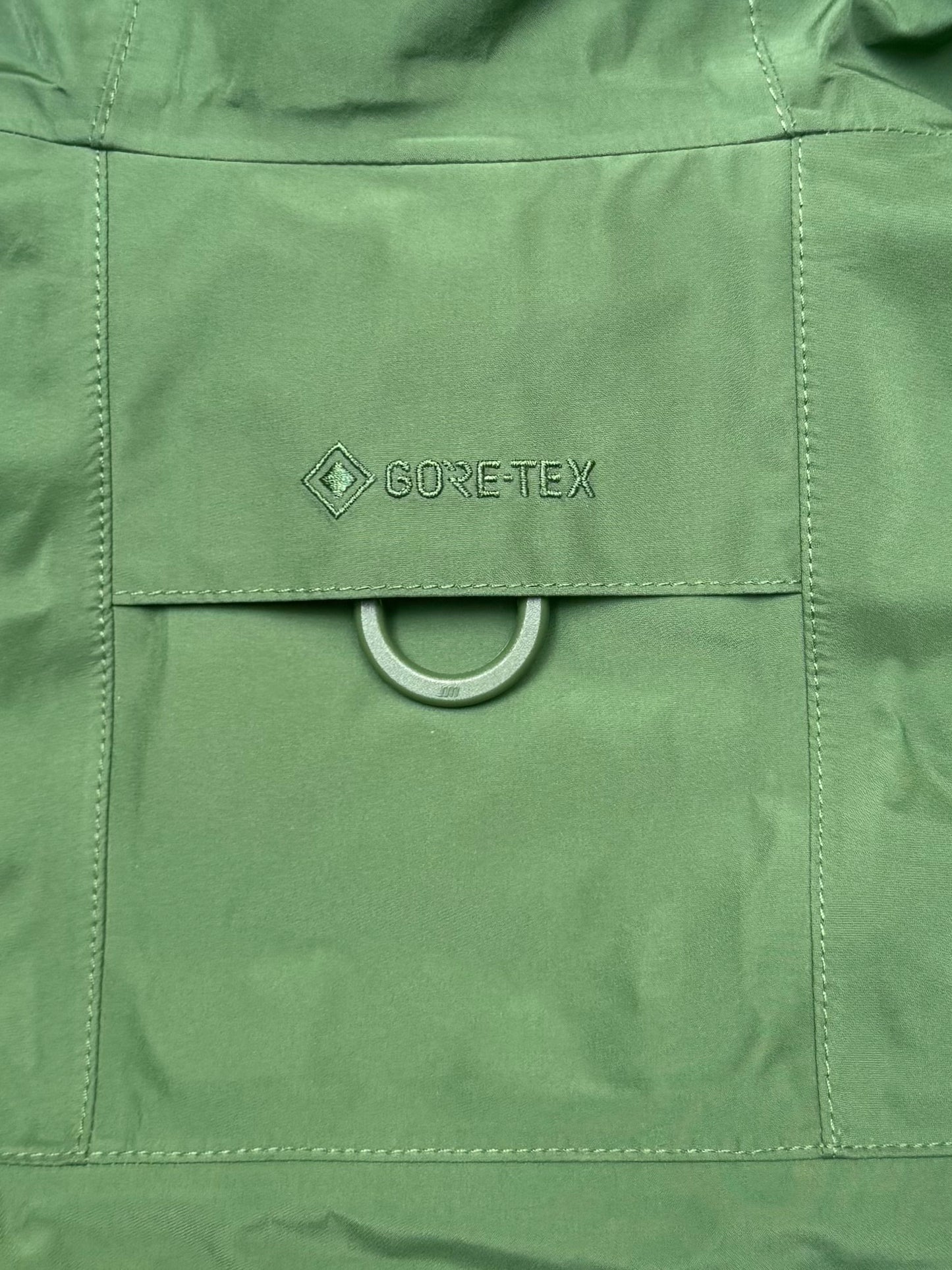 Supreme GORE-TEX Shell Jacket Green (Small)