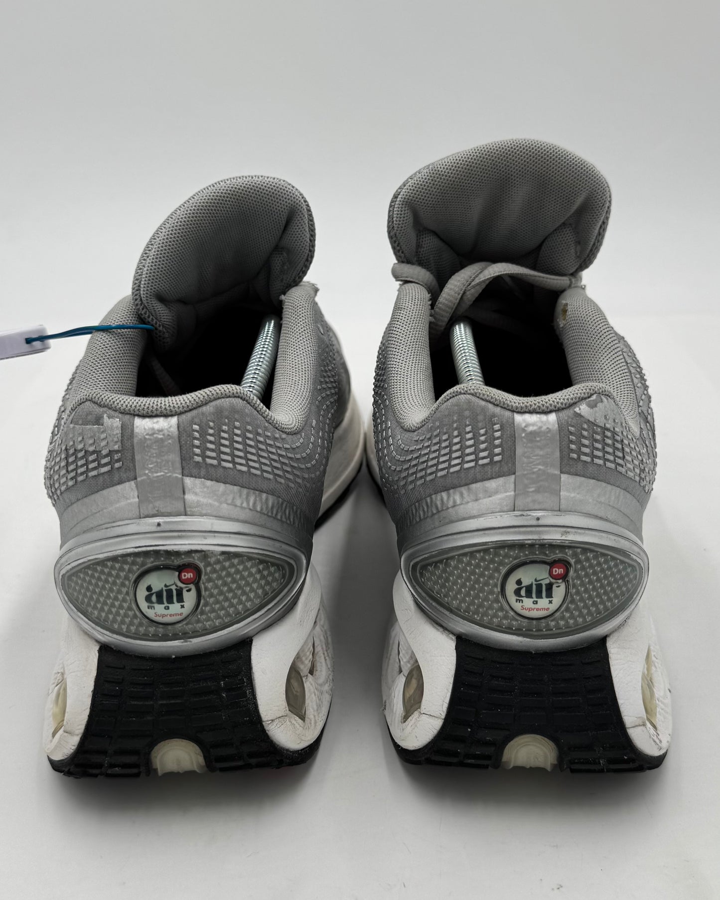 Nike Air Max DN Supreme Silver Friends & Family (42.5 EU / 8 UK)
