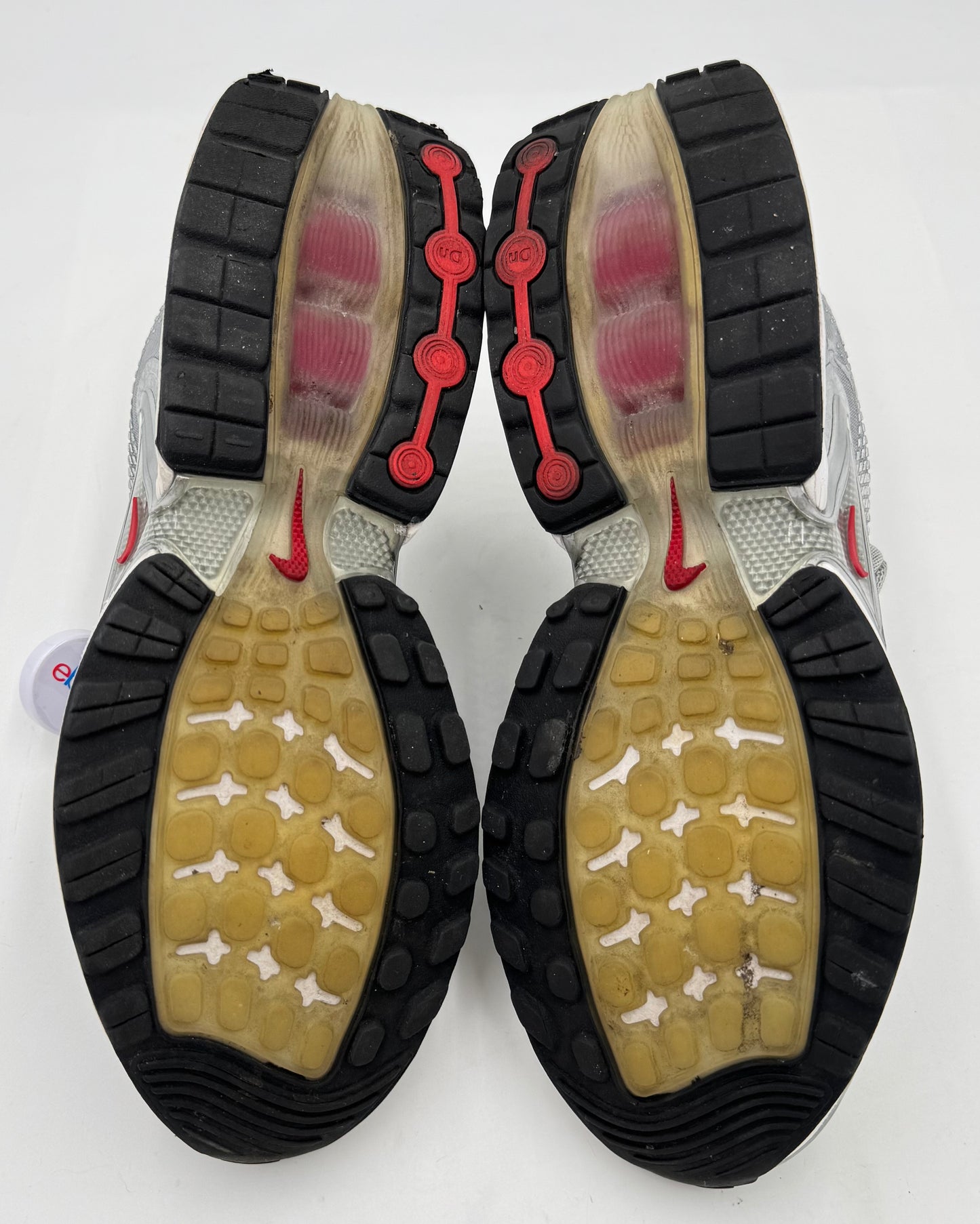 Nike Air Max DN Supreme Silver Friends & Family (42.5 EU / 8 UK)