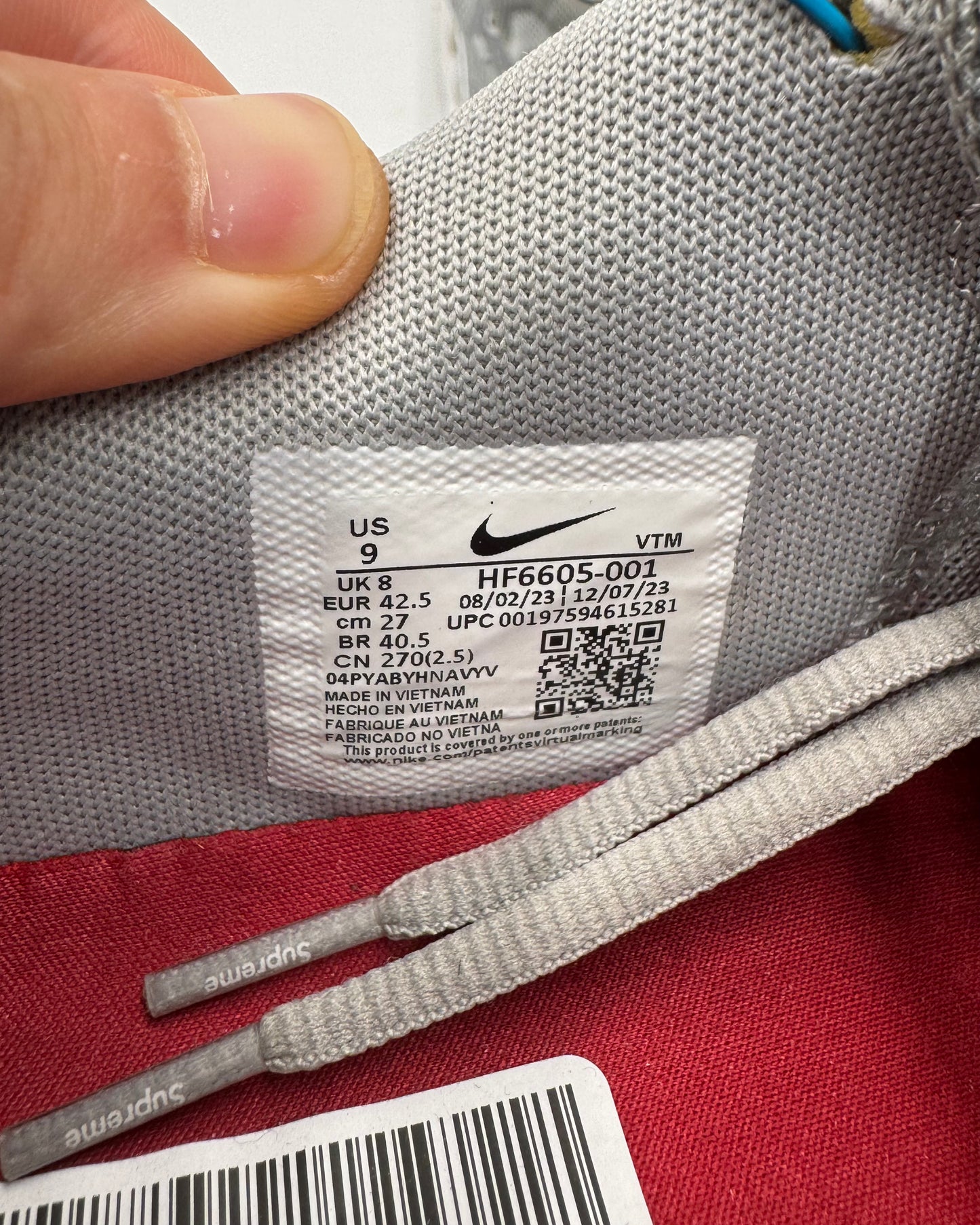 Nike Air Max DN Supreme Silver Friends & Family (42.5 EU / 8 UK)