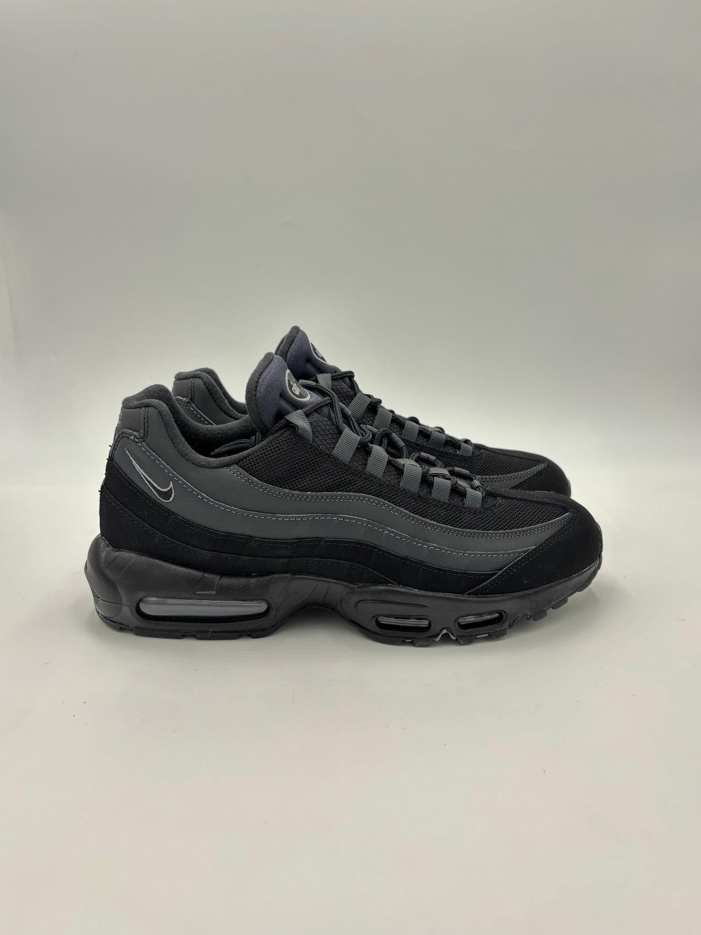 Nike Air Max 95 Anthracite Black (44.5 EU / 9.5 UK)