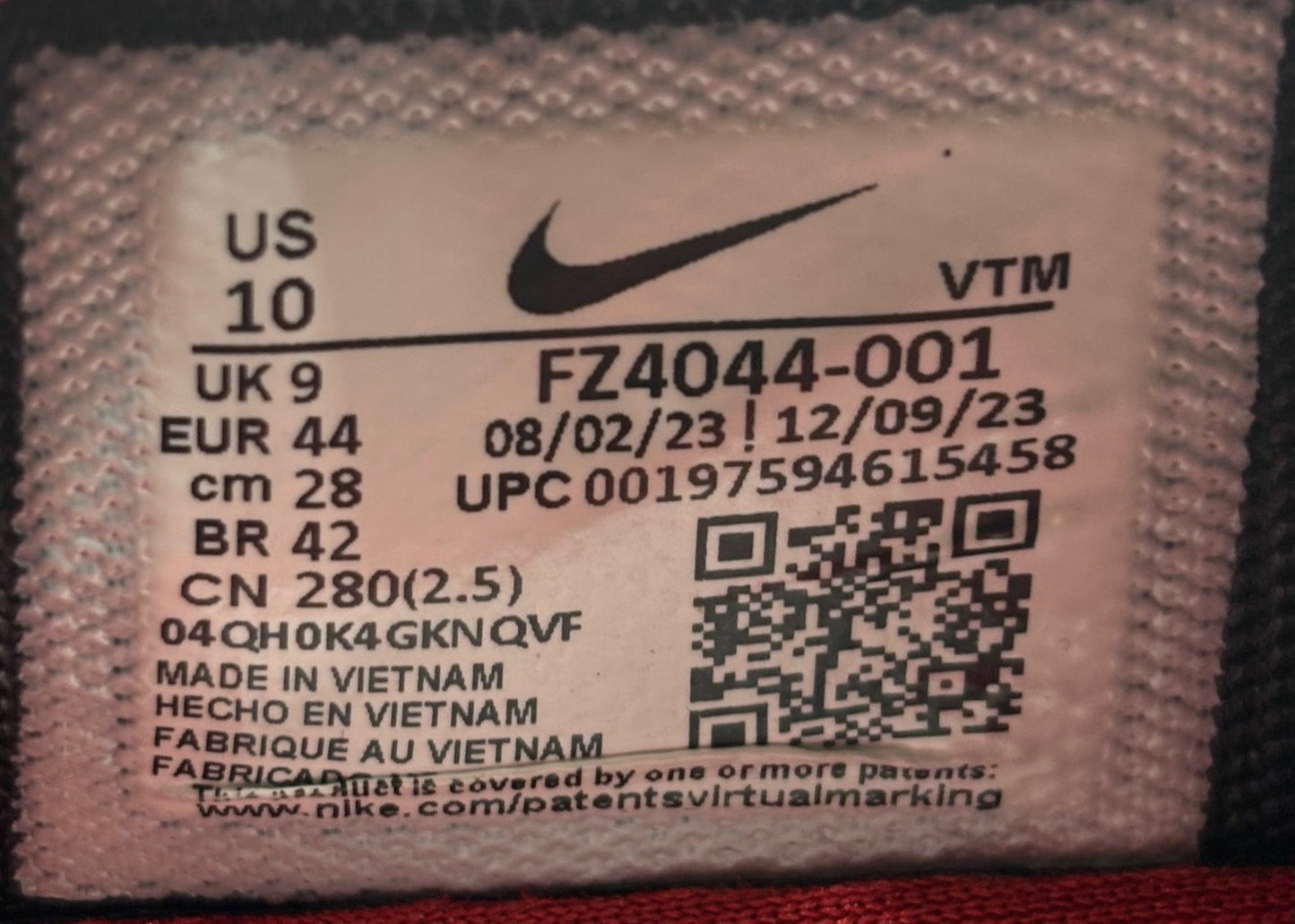 Nike Air Max DN SP Supreme Black (44 EU / 9 UK)