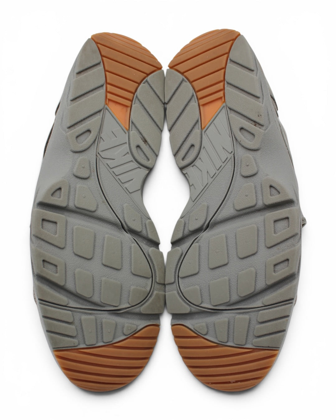 Nike Air Trainer Huarache Corteiz Gully Grey