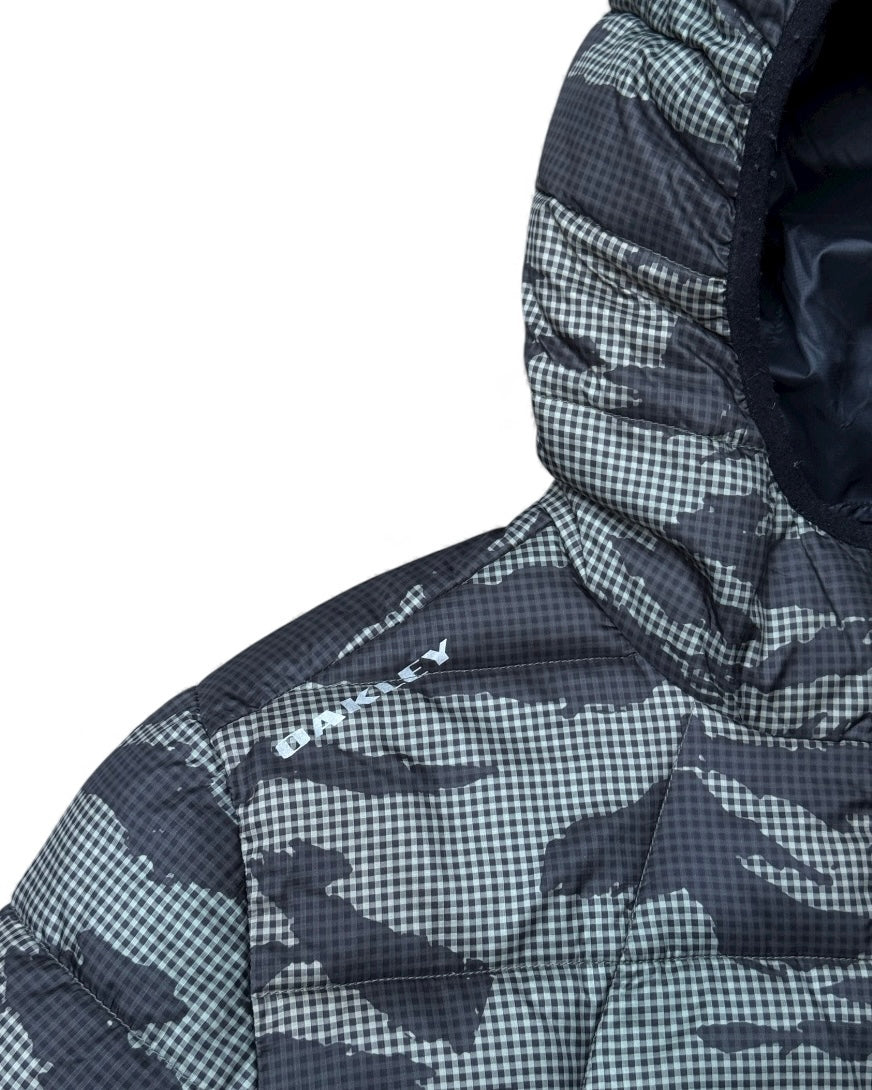 Oakley Reversible Hydro Puffer Jacket (Medium)
