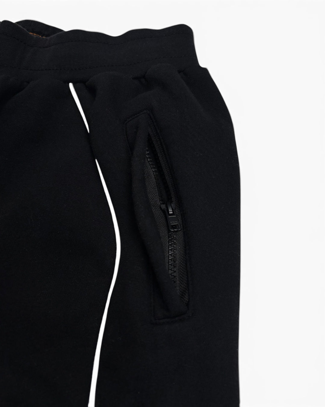 OX16 Baggy Black Shorts (Medium)