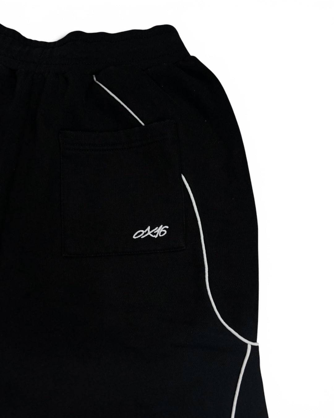 OX16 Baggy Black Shorts (Medium)