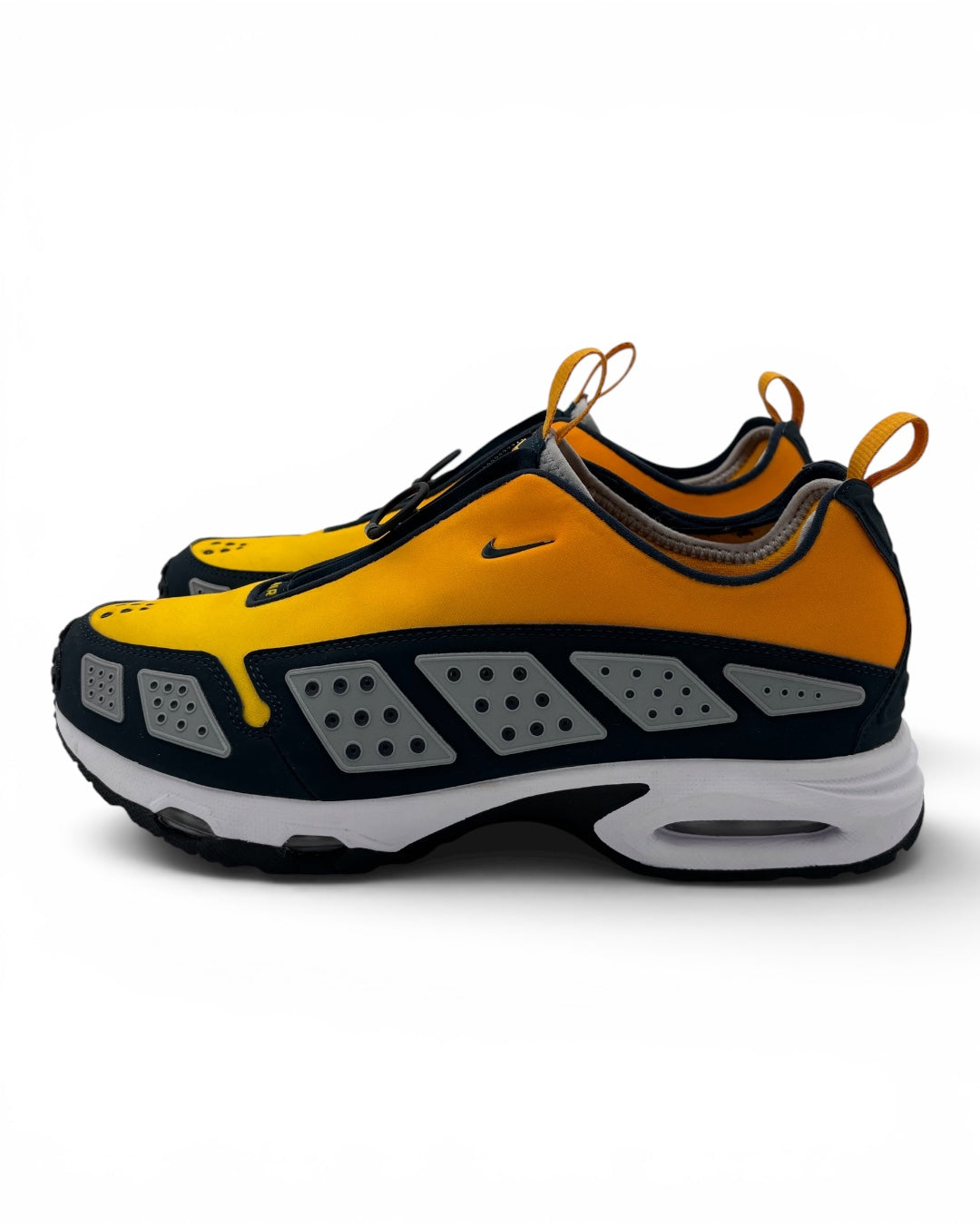 Nike Air Max SNDR Canyon Gold (43 EU / 8.5 UK)