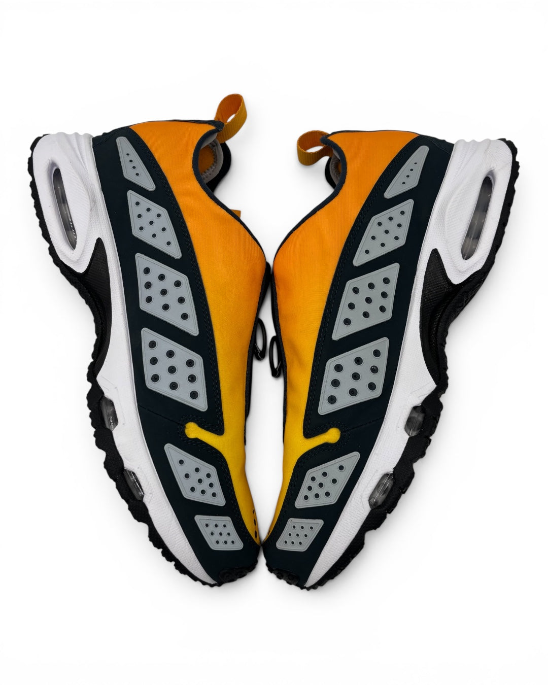 Nike Air Max SNDR Canyon Gold (43 EU / 8.5 UK)